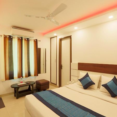 Hotel Emerald Suites At Airport Νέο Δελχί Εξωτερικό φωτογραφία