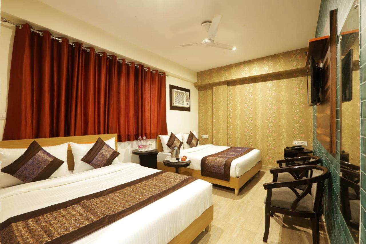 Hotel Emerald Suites At Airport Νέο Δελχί Εξωτερικό φωτογραφία