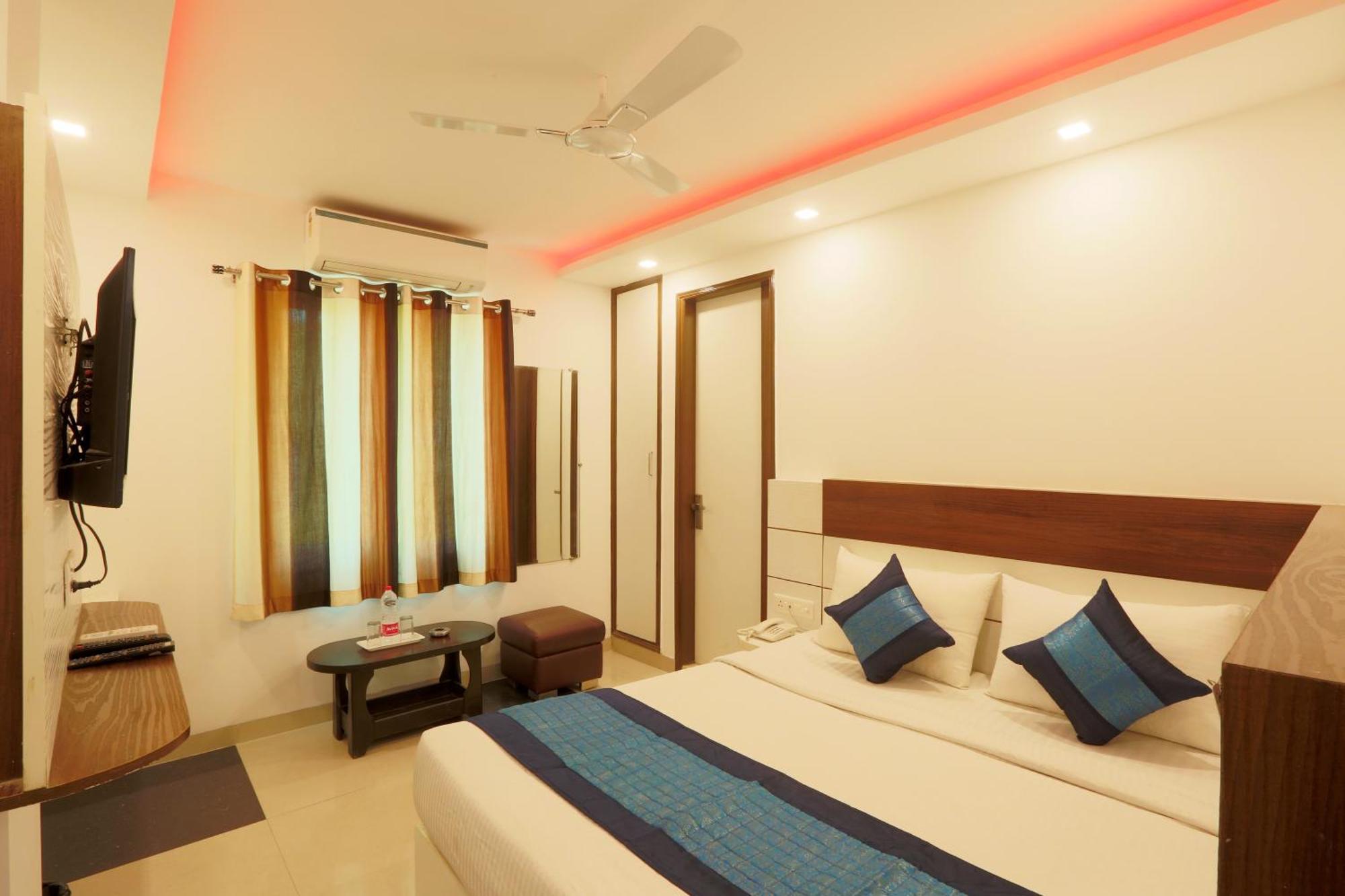 Hotel Emerald Suites At Airport Νέο Δελχί Εξωτερικό φωτογραφία