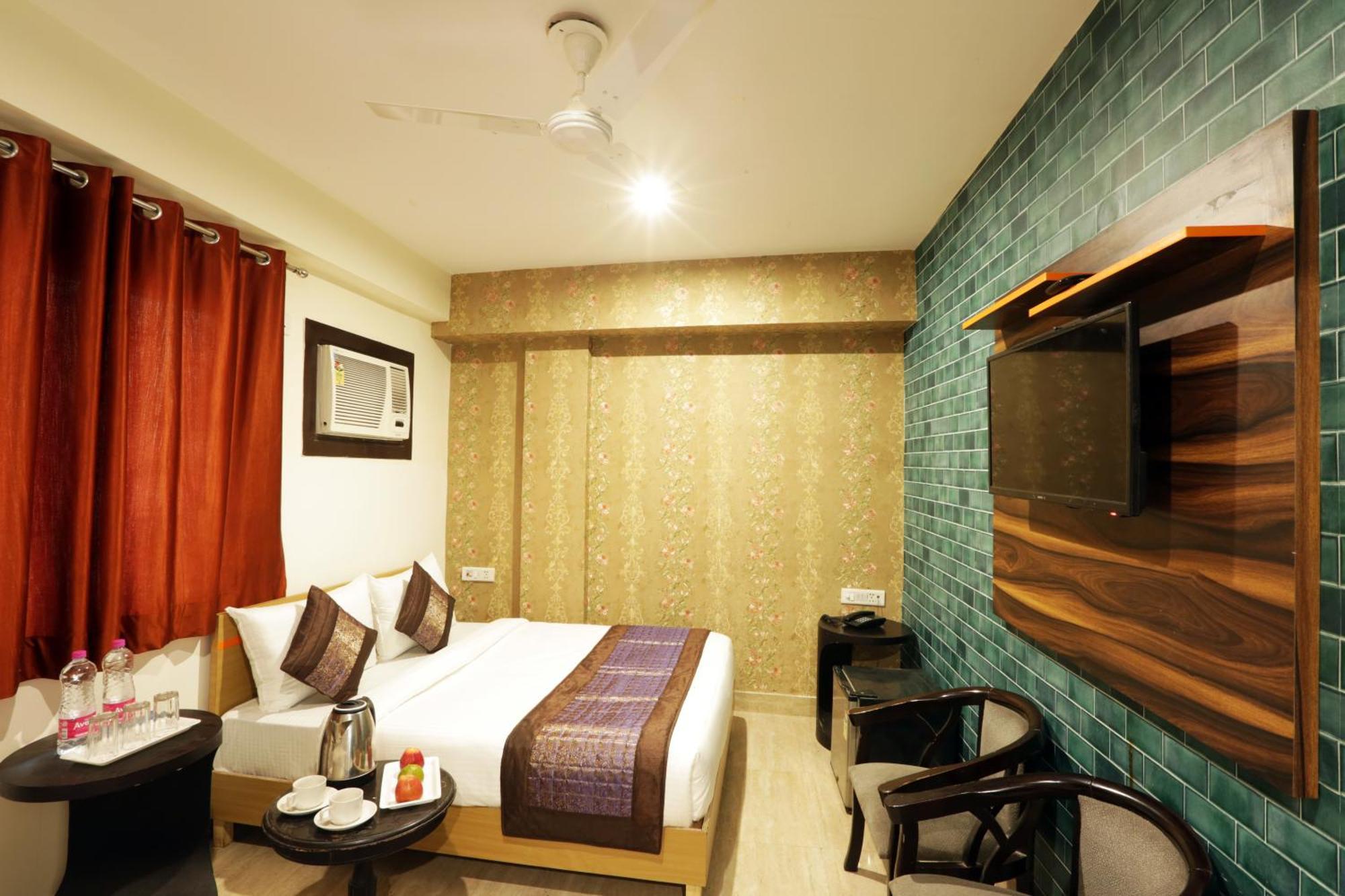 Hotel Emerald Suites At Airport Νέο Δελχί Εξωτερικό φωτογραφία