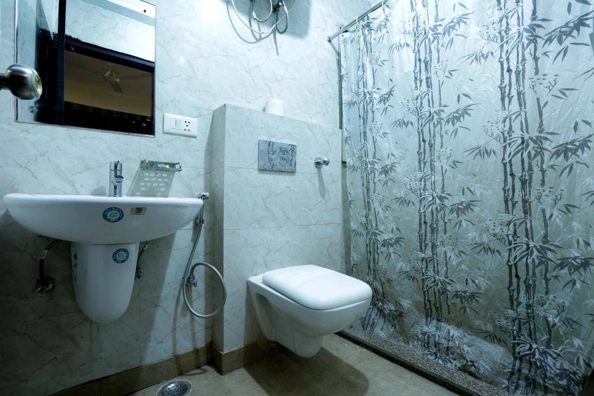 Hotel Emerald Suites At Airport Νέο Δελχί Εξωτερικό φωτογραφία